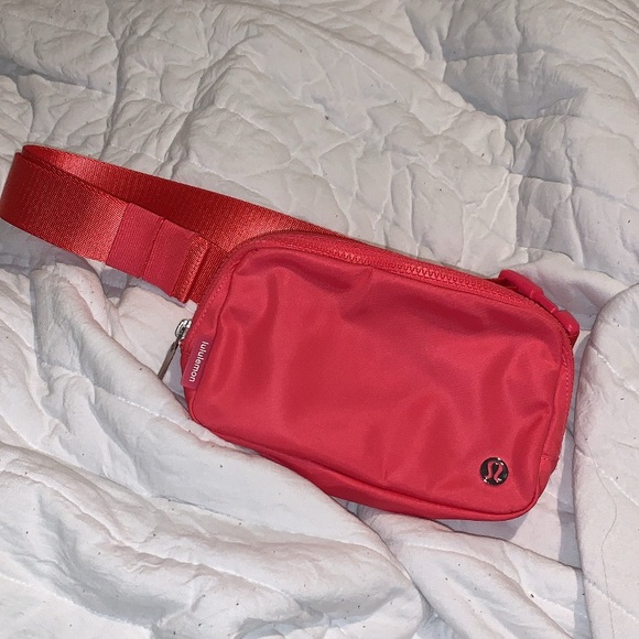 MAKE OFFER 💕 Lululemon Pink Belt Bag- WORN ONCE - Picture 7 of 9